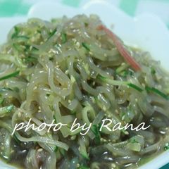 A picture of Chinese-style Shirataki Noodles Salad.
