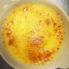 A picture of Creme Brulee.