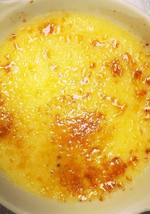 A picture of Creme Brulee.