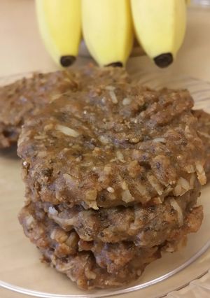 A picture of Coconut Quinoa Cookies.