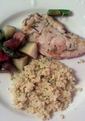 A picture of Chicken & veggies.