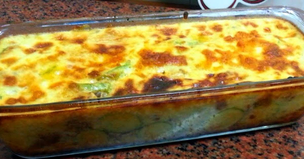 zucchini with Béchamel sauce Recipe by marwaelsamra Cookpad