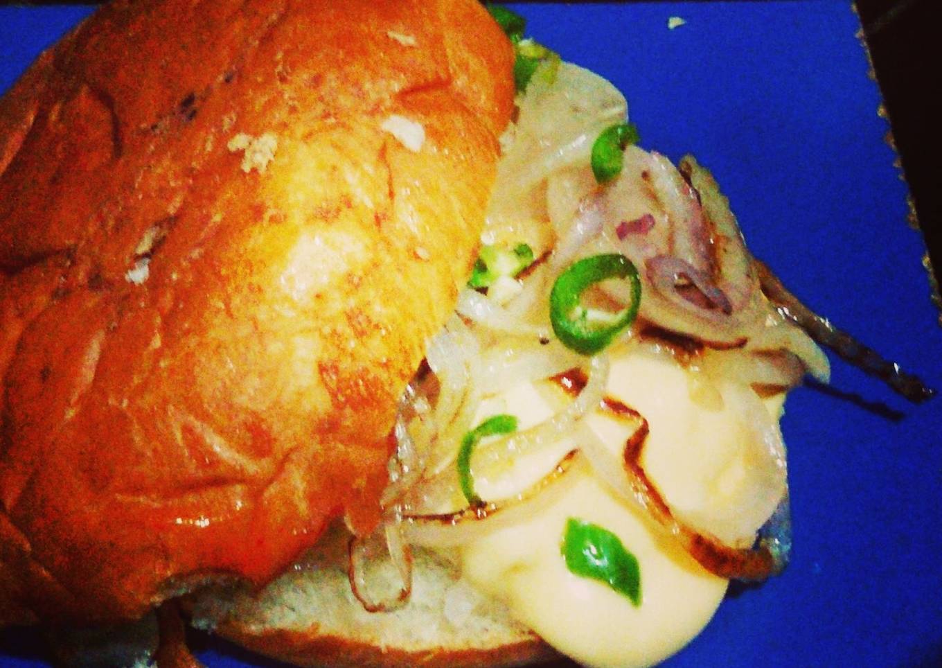 cheesy classic egg burger
