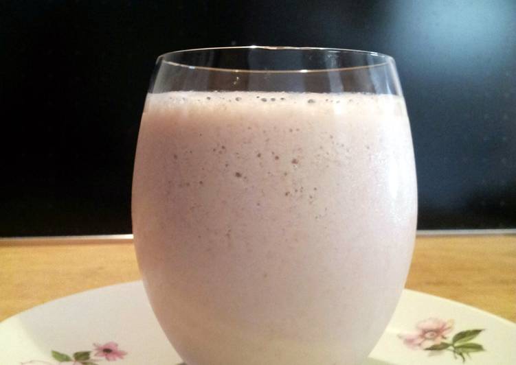 Steps to Make Speedy AMIEs Banana Strawberry Smoothie