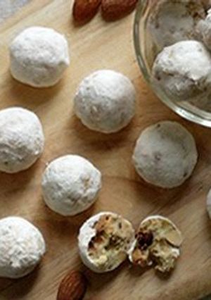 A picture of Crunchy Nuts Almond Snowball Cookies.