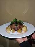Filete al perejil con papas rústicas