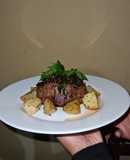 Filete al perejil con papas rústicas
