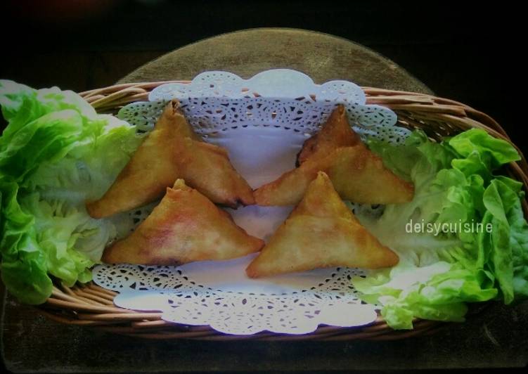 Samosa Beef Curry