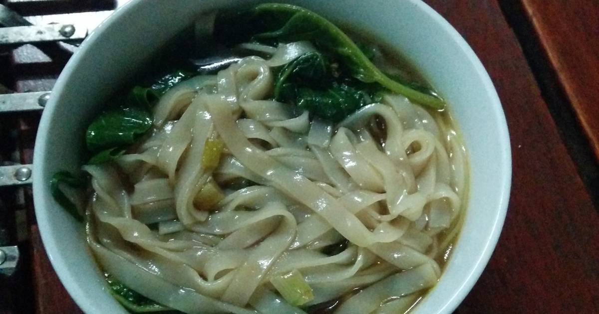 Quick Rice Noodle Soup