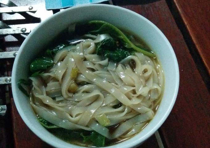 Steps to Make Any night of the week Simple rice noodle soup supertcc com