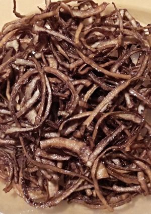 A picture of Crunchy Onion Sprinkles.