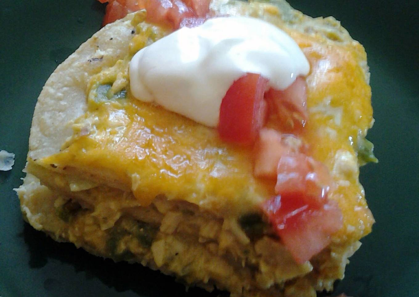 Green chili chicken enchilladas