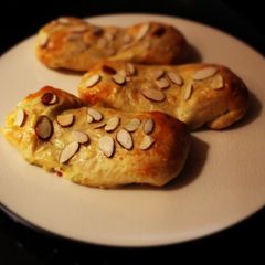 A picture of Broccoli Ham Pockets.