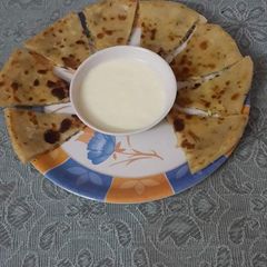 A picture of Cheese paratha.