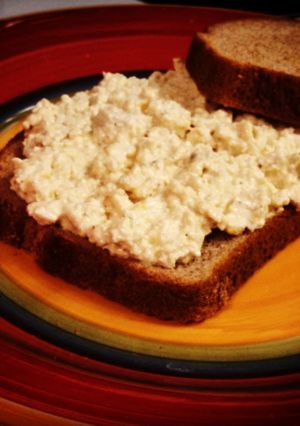 A picture of Lilhpster's Vegan Egg Salad.