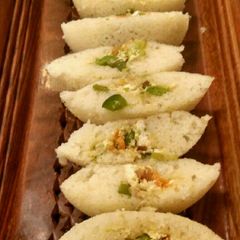 A picture of Paneer stuffed idli.