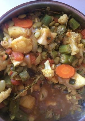 A picture of Hearty Vegetable Curry.