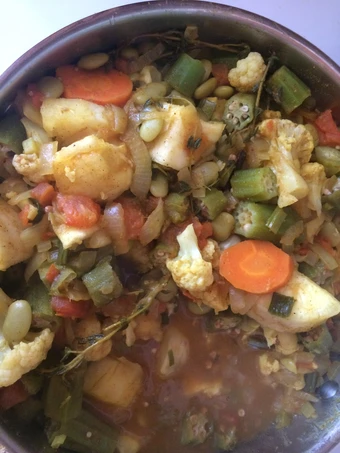 Easy Way Prepare Recipe Hearty Vegetable Curry that is Delicious, Can Spoil the Tongue}