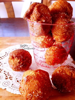 A picture of Simple Donuts with Pancake Mix.