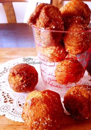 A picture of Simple Donuts with Pancake Mix.