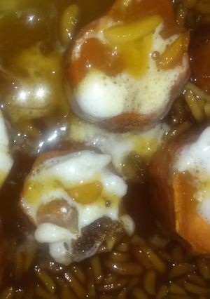 A picture of Momma's candied yams with almonds.