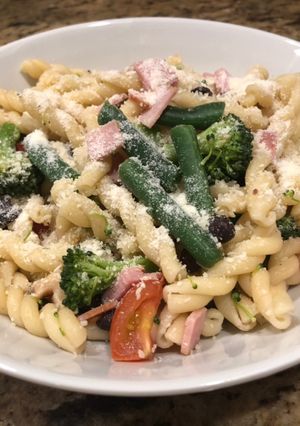 A picture of Summertime Pasta Salad.