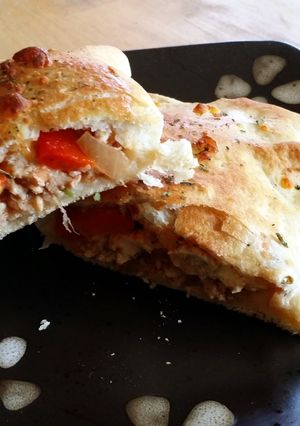 A picture of low calorie taco turkey hot pockets.