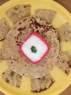 गोभी का पराठा (Gobhi ka paratha recipe in Hindi) रेसिपी मुख्य फोटो