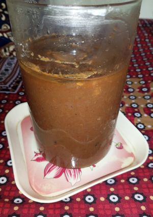A picture of Khatti meethi imli chutney.