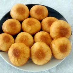A picture of Dampi's Bakes ( a Caribbean substitute for bread).