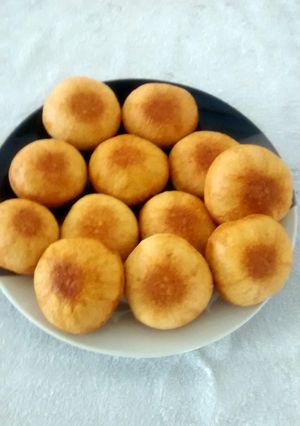 A picture of Dampi's Bakes ( a Caribbean substitute for bread).