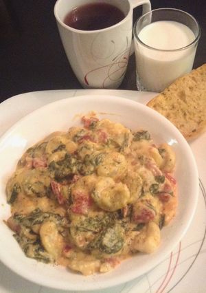 A picture of Slow Cooked Tortellini Soup.