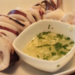 A picture of Squid with Dipping Sauce.