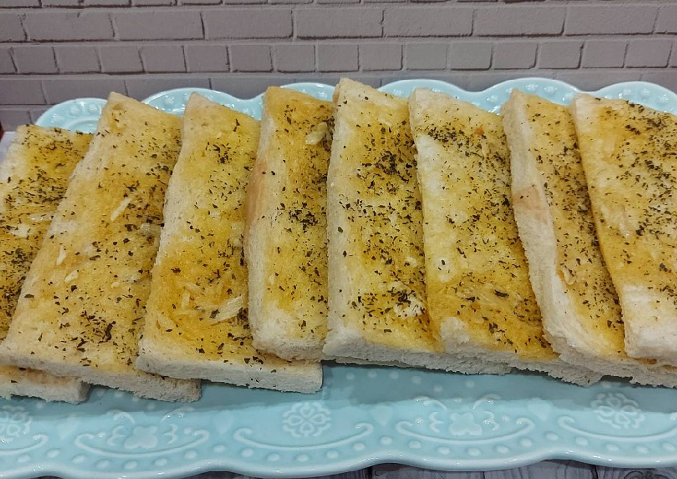 Langkah-Langkah Memasak Garlic Bread Pizza Hut Praktis Istimewa