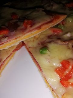 Tortilla pizza recept fotója