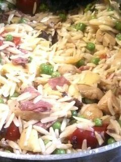 A picture of Italian orzo pasta salad.