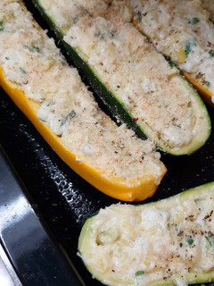 Foto di Zucchine gialle e verdi ripiene glutenfree