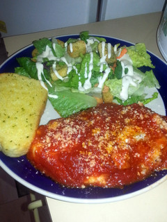 A picture of Slow Cooker Chicken Parmesan.