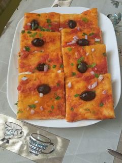 صورة لوصفة بيتزا كاري بالفرينة