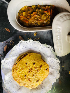 A picture of Turkish Flat Bread n Beef Vegitable soup.