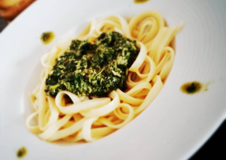 Recipe of Award-winning Bucati with pesto