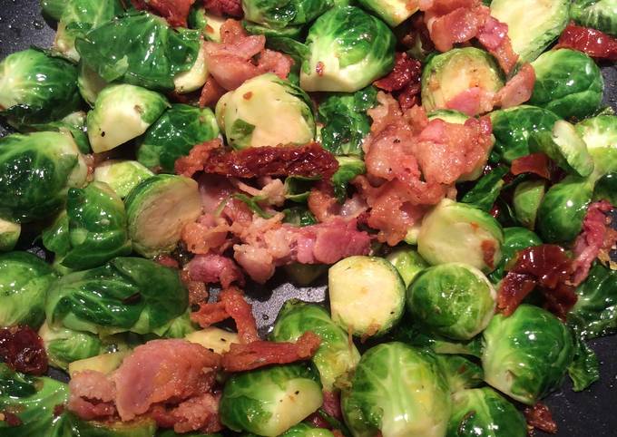Easiest Way to Make Perfect Brussel Sprouts with bacon
