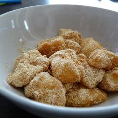 A picture of Easy Bite-Size Kinako Mochi.