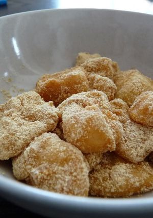 A picture of Easy Bite-Size Kinako Mochi.