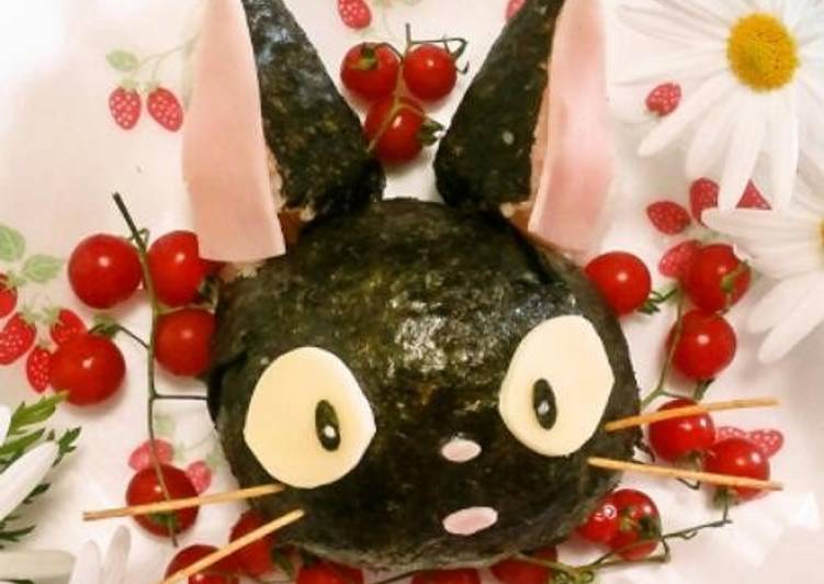 How to Prepare Quick Jiji (from Kiki’s Delivery Service) Onigiri