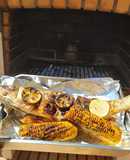 Lubina a la brasa con mazorcas