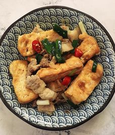 thịt kho đậu phụ