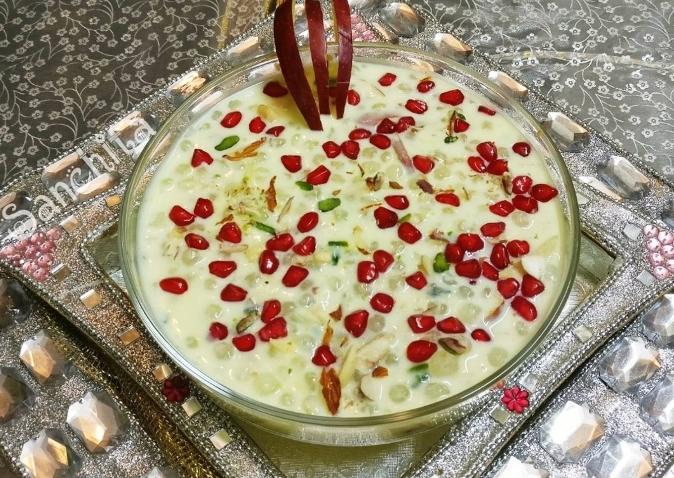 Garlic Custard Apple Sago Fruit Delight