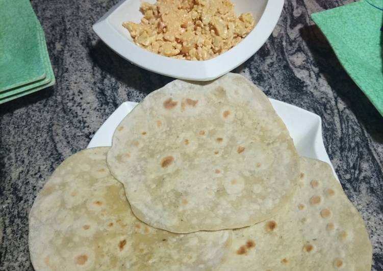 How to Make Super Quick Homemade Chapati with scramble Eggs