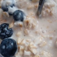 A picture of Blueberry Over Nite Oats.